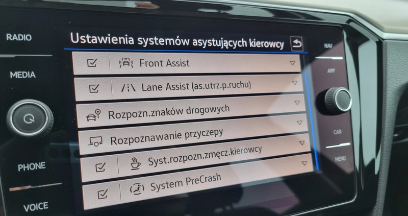 Volkswagen Passat cena 86999 przebieg: 132000, rok produkcji 2020 z Kalisz małe 407